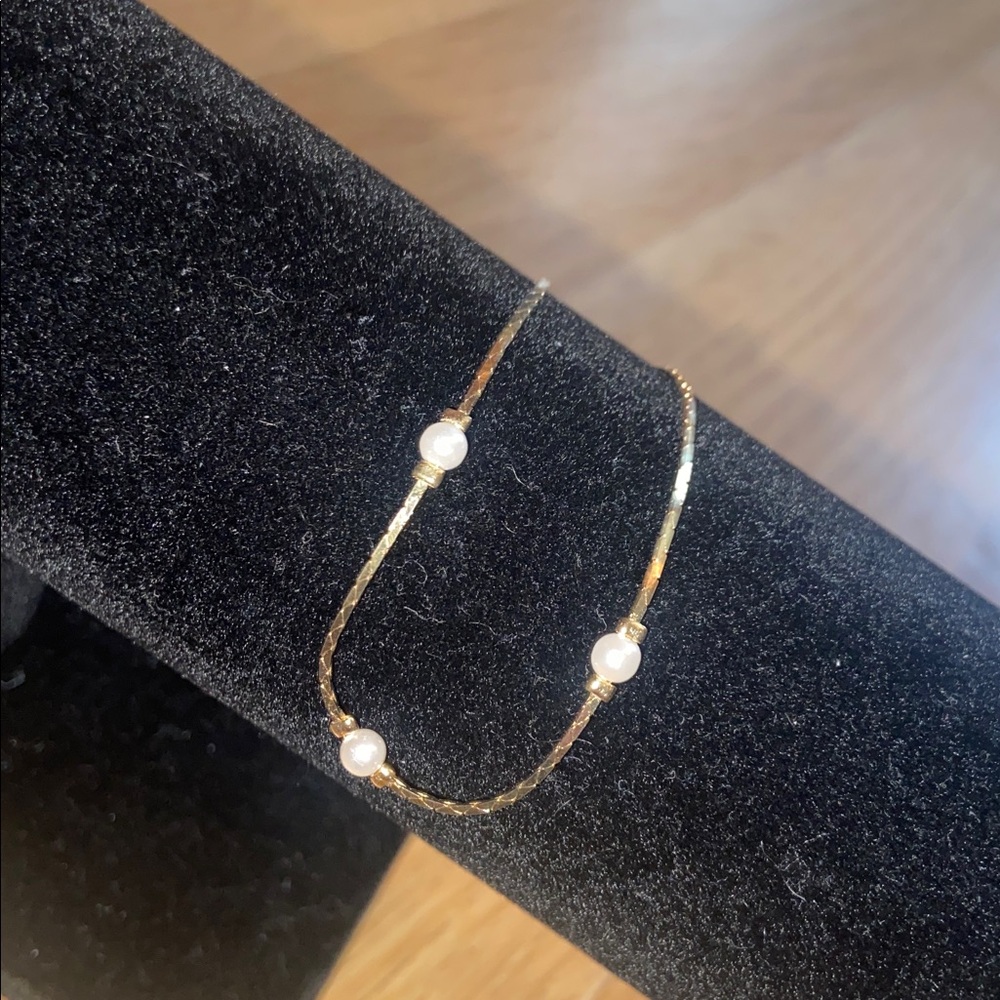 Vintage 1980’s Gold Tone Chain and Pearl Bracelet 8” Length Pearls Beads